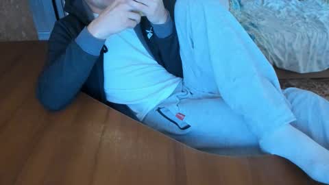 Snapshot of boyapollon chatting on 09.24.25 BoyApollon online show from 09.24.25