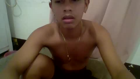 Snapshot of boyax16 chatting on 12.08.24 boyax16 online show from 12.08.24