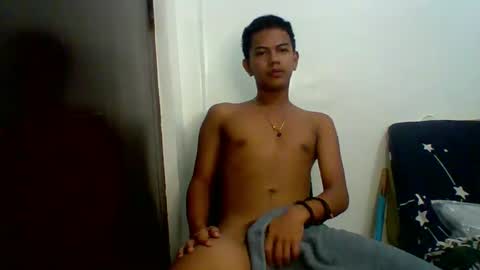 Snapshot of boyax16 chatting on 12.10.24 boyax16 online show from 12.10.24