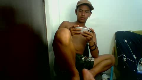 Snapshot of boyax16 chatting on 12.10.24 boyax16 online show from 12.10.24