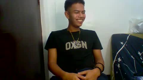 Snapshot of boyax16 chatting on 12.12.24 boyax16 online show from 12.12.24