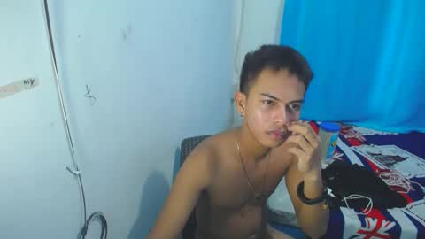 Snapshot of boyax16 chatting on 12.30.24 boyax16 online show from 12.30.24