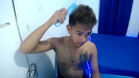 Snapshot of boyax16 chatting on 01.14.25 boyax16 online show from 01.14.25