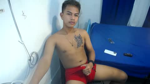 Snapshot of boyax16 chatting on 01.15.25 boyax16 online show from 01.15.25