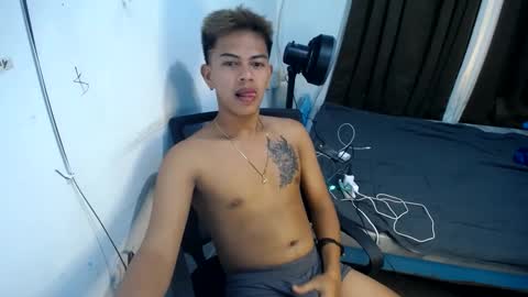 Snapshot of boyax16 chatting on 02.03.25 boyax16 online show from 02.03.25