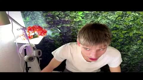 Snapshot of boyblondhetero chatting on 02.21.26 boyblondhetero online show from 02.21.26