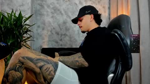 boyc02_ online show from 11.28.25