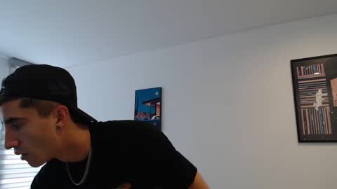 Snapshot of boyfriend_fuckme chatting on 01.24.25 Felipe  online show from 01.24.25