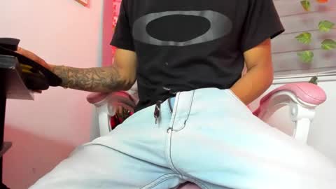 boyhornysex55 online show from 11.04.25