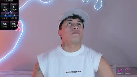 Snapshot of boylatin_777 chatting on 05.31.26 miguel online show from 05.31.26