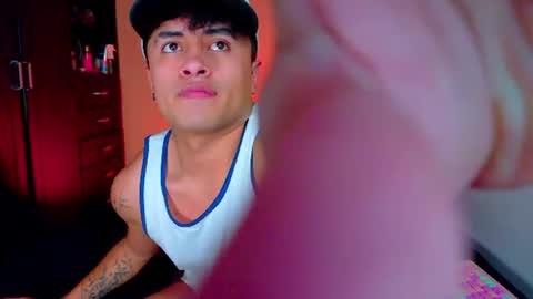 Snapshot of boylatin_777 chatting on 06.18.26 miguel online show from 06.18.26