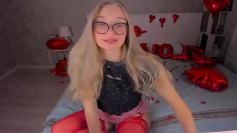 BoysLoveBlondee online show from 02.13.25