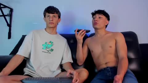 Snapshot of boysweet_boys chatting on 02.25.25 Paul and Max online show from 02.25.25