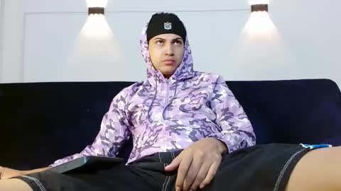 Snapshot of br4ndon_cooper chatting on 10.11.25 Brandon online show from 10.11.25