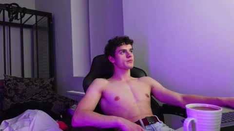 Snapshot of brad_holloway chatting on 11.13.25 BRAD HOLLOWAY online show from 11.13.25