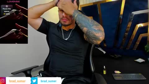 Snapshot of brad_summer chatting on 09.26.25 brad summer online show from 09.26.25