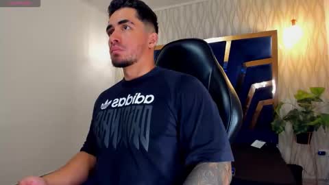 Snapshot of brad_summer chatting on 09.30.25 brad summer online show from 09.30.25