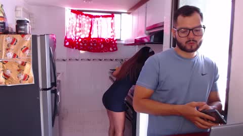 Snapshot of bradandjenn chatting on 01.18.25 Your favorite couple and the best butt on Chatur online show from 01.18.25