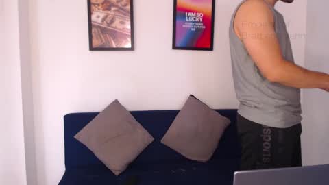 Snapshot of bradandjenn chatting on 01.25.25 Your favorite couple and the best butt on Chatur online show from 01.25.25