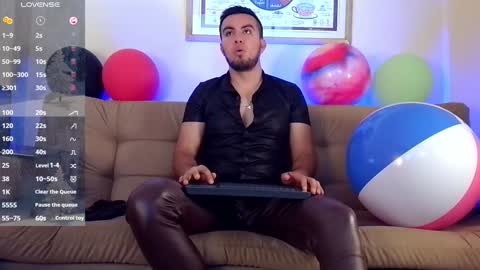 Bradley Colton Independ Model online show from 12.12.24