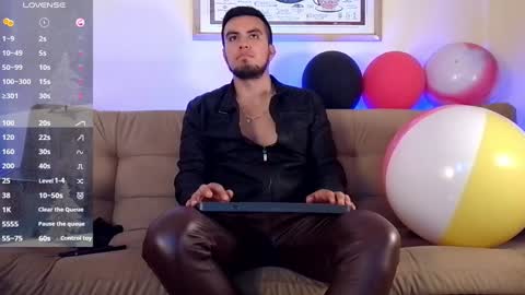 Bradley Colton Independ Model online show from 12.18.24