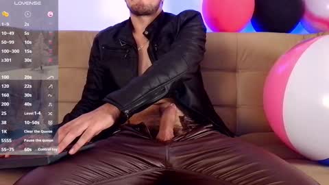 Bradley Colton Independ Model online show from 12.23.24