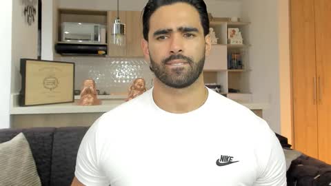 bradleymartin7 online show from 10.15.25