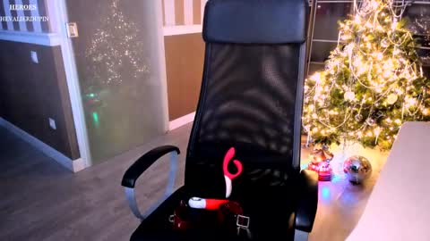 I see you X-twitter its braingirl online show from 01.01.25