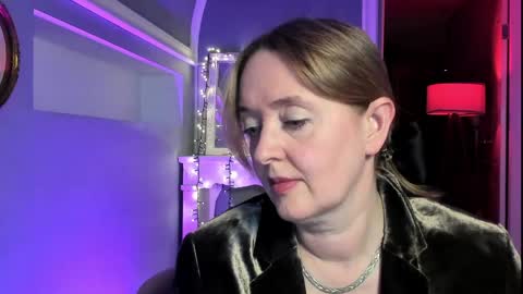 I see you X-twitter its braingirl online show from 05.20.26