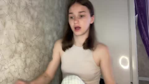 Snapshot of bralkissy chatting on 05.17.26 Kate online show from 05.17.26