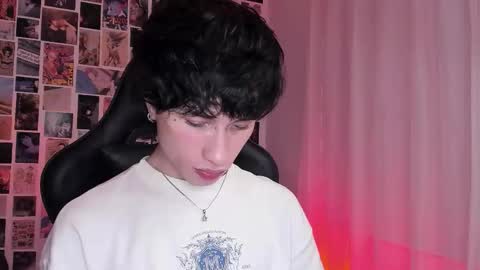 Snapshot of brand741 chatting on 10.16.25 Brand online show from 10.16.25