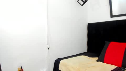 Snapshot of brandi_ross_ chatting on 01.06.25 Brandy online show from 01.06.25