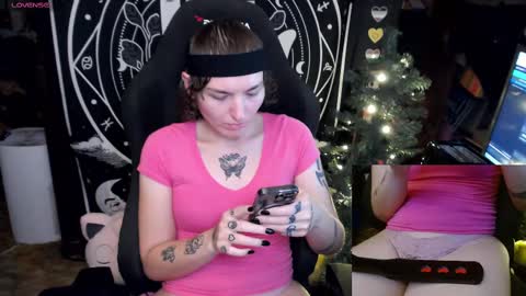 BrandiWRLD999 online show from 12.23.24