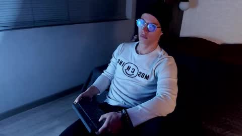 brandon_starkk online show from 02.10.26