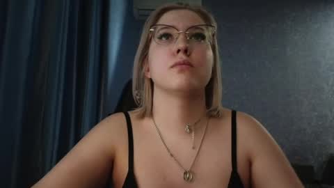 Belle  online show from 04.23.26