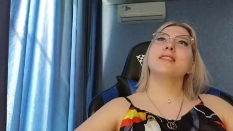 Belle  online show from 04.25.26