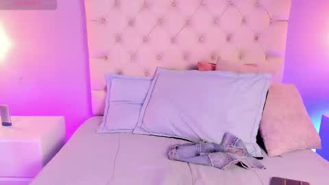   online show from 12.04.24