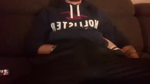 Snapshot of bratan407 chatting on 02.18.26 wanna play online show from 02.18.26