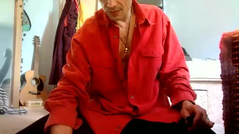 Snapshot of bratdownunder chatting on 10.09.25 Bratdownunder online show from 10.09.25