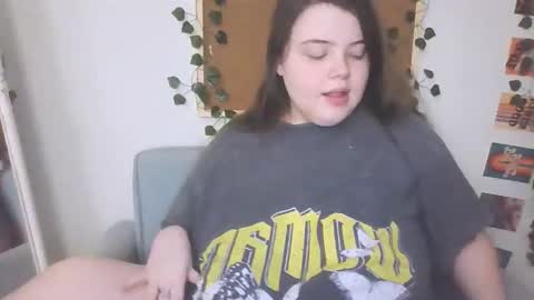 Snapshot of brattyprincess_emma chatting on 09.10.25 Emma online show from 09.10.25