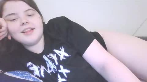 Snapshot of brattyprincess_emma chatting on 09.22.25 Emma online show from 09.22.25