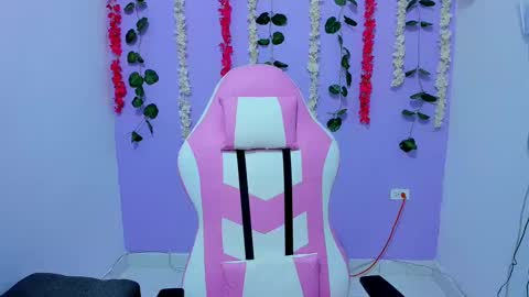 bratz_evans online show from 12.27.24