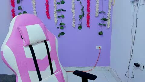 bratz_evans online show from 01.11.25