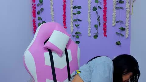 bratz_evans online show from 01.19.25