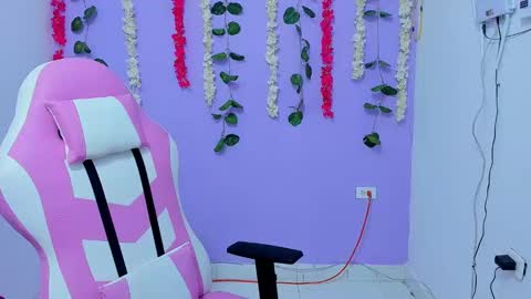 bratz_evans online show from 01.26.25