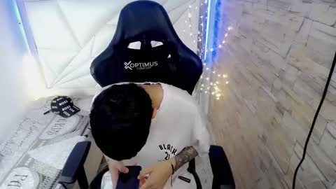 Snapshot of brayan_lopezz chatting on 12.03.24 BRAYAN online show from 12.03.24