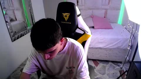 Snapshot of brayan_lopezz chatting on 01.07.25 BRAYAN online show from 01.07.25