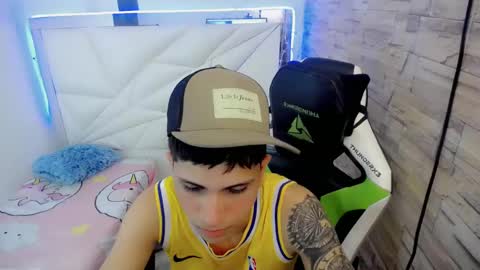 Snapshot of brayan_lopezz chatting on 01.17.25 BRAYAN online show from 01.17.25