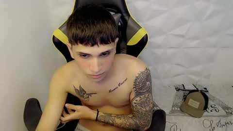 Snapshot of brayan_lopezz chatting on 01.25.25 BRAYAN online show from 01.25.25