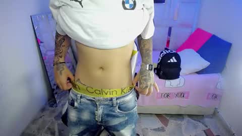 Snapshot of brayan_lopezz chatting on 12.17.25 BRAYAN online show from 12.17.25